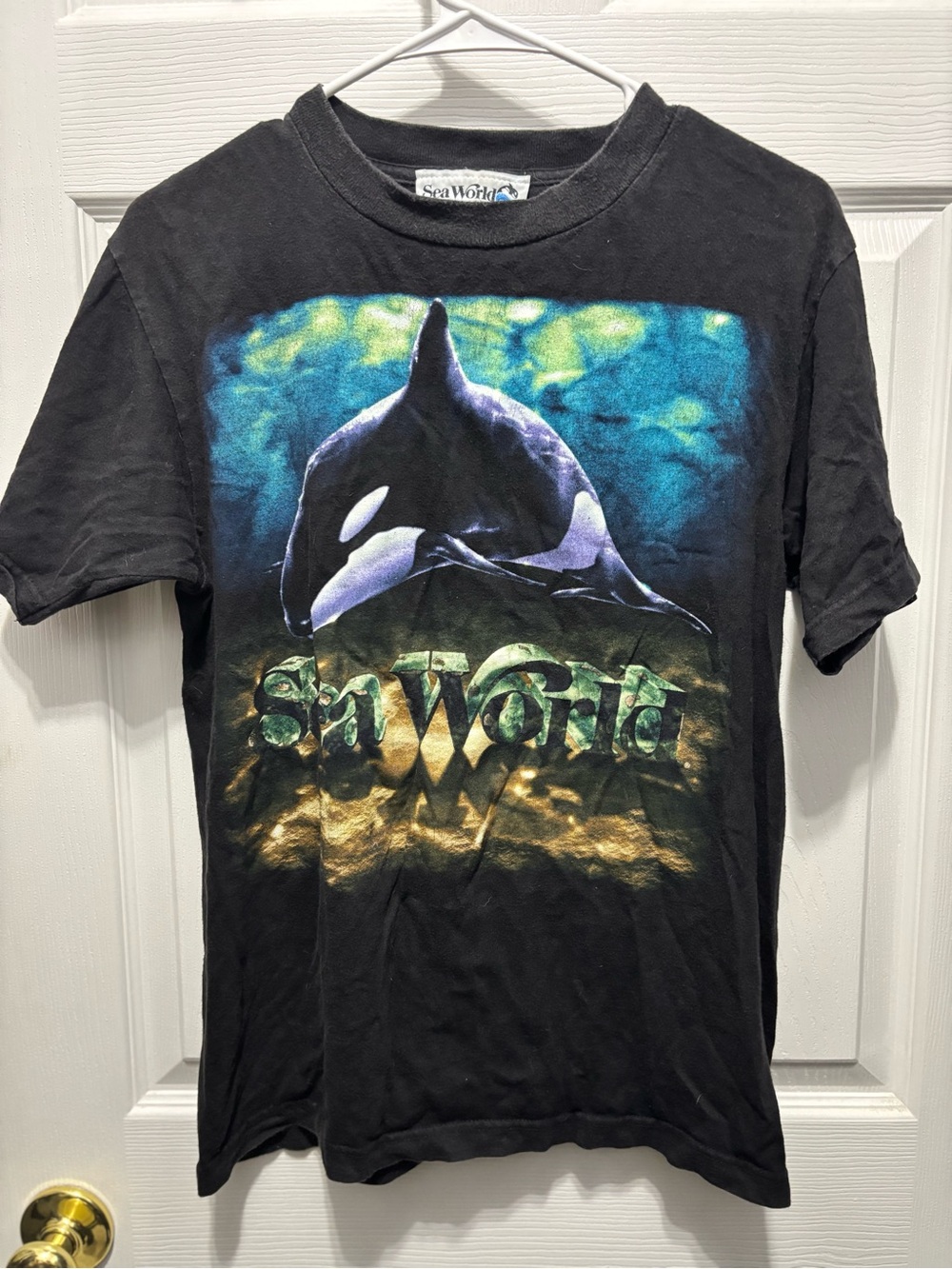 Vintage Sea World Black Orca Graphic Tee - Unisex Short Sleeve Shirt